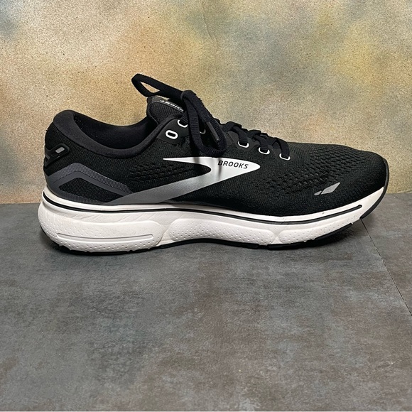 Brooks Ghost 15 1203501B012 Women's Black/White Running Shoes Size 9.5B - Picture 13 of 16